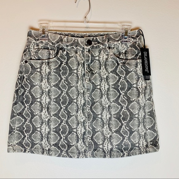 NWT BLANKNYC Snakeskin Print Denim Miniskirt - Picture 2 of 8